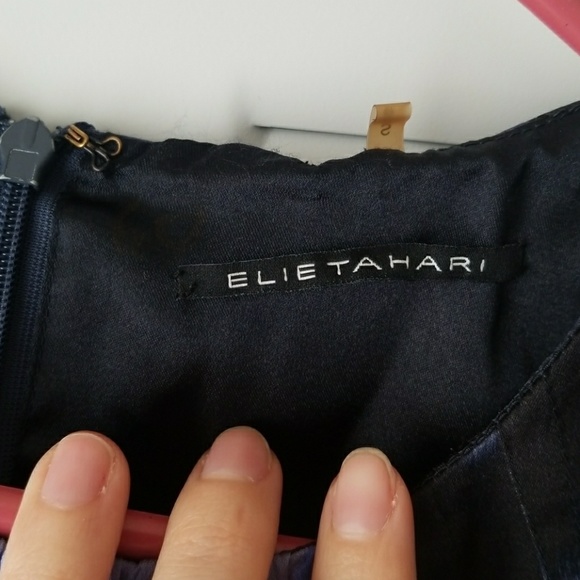 Elie Tahari Silk Blouse - Picture 2 of 3